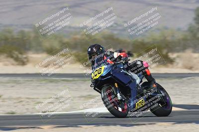 media/Nov-01-2025-CVMA (Sat) [[fc0f7531b8]]/Race 7-Formula Twins-Formula 40 UL/